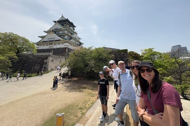 5-Hour Osaka Bike Tour to the Neighborhood of Osaka Castle 6