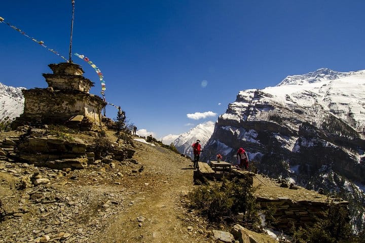 19 Days Mera Peak Climbing & Expedition – One Life-Changing Himalayan Adventure