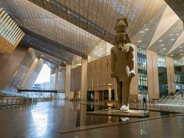 Private Day Tour of the Grand Egyptian Museum and Pyramids in Cairo
