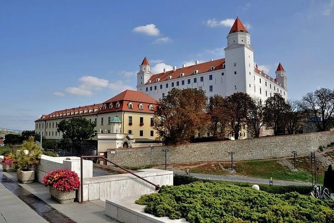 4 Days / 3 nights Vienna-Prague-Bratislava Private Tour Package from Budapest 2