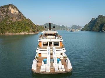 Luxury Day Cruise in Ha Long Bay and Lan Ha Bay