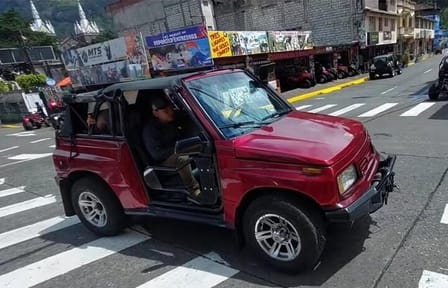 4x4 Vehicle Rentals for Scenic Tours in Baños, Ecuador