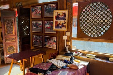 Traditional Craft Workshop in Lijiang: Paper, Tea, and Art
