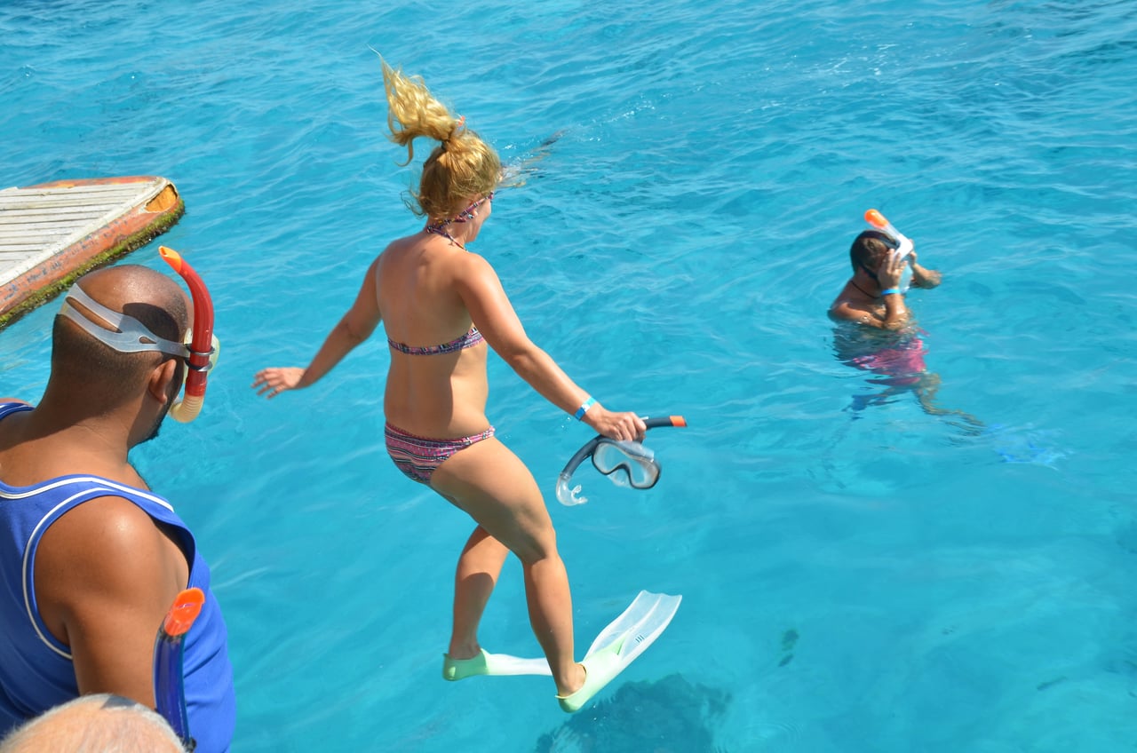 Premium Panorama Semi-Submarine, Snorkeling Sea Trip - Hurghada 7