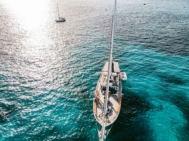 Round Malta Cruise Including Comino & Blue Lagoon (Full Day Including Lunch & Drinks)