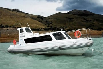 Pioneros Navigation and Trekking Tour from El Calafate