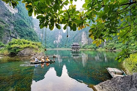 Private Ninh Binh Heritage Tour: Explore Trang An, Mua Cave & Cycling