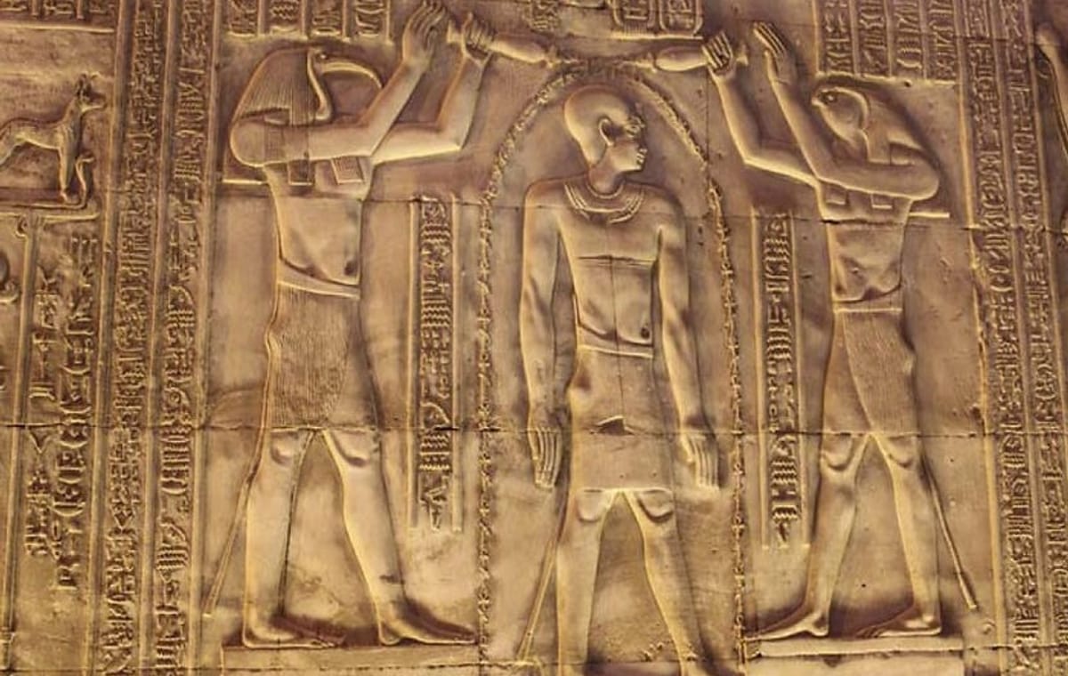 Full Day Cultural Tour of Edfu and Kom Ombo from Luxor