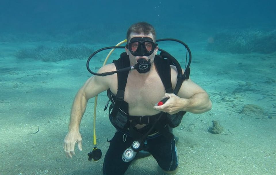 Private Beginner Scuba Diving Experience in Athens