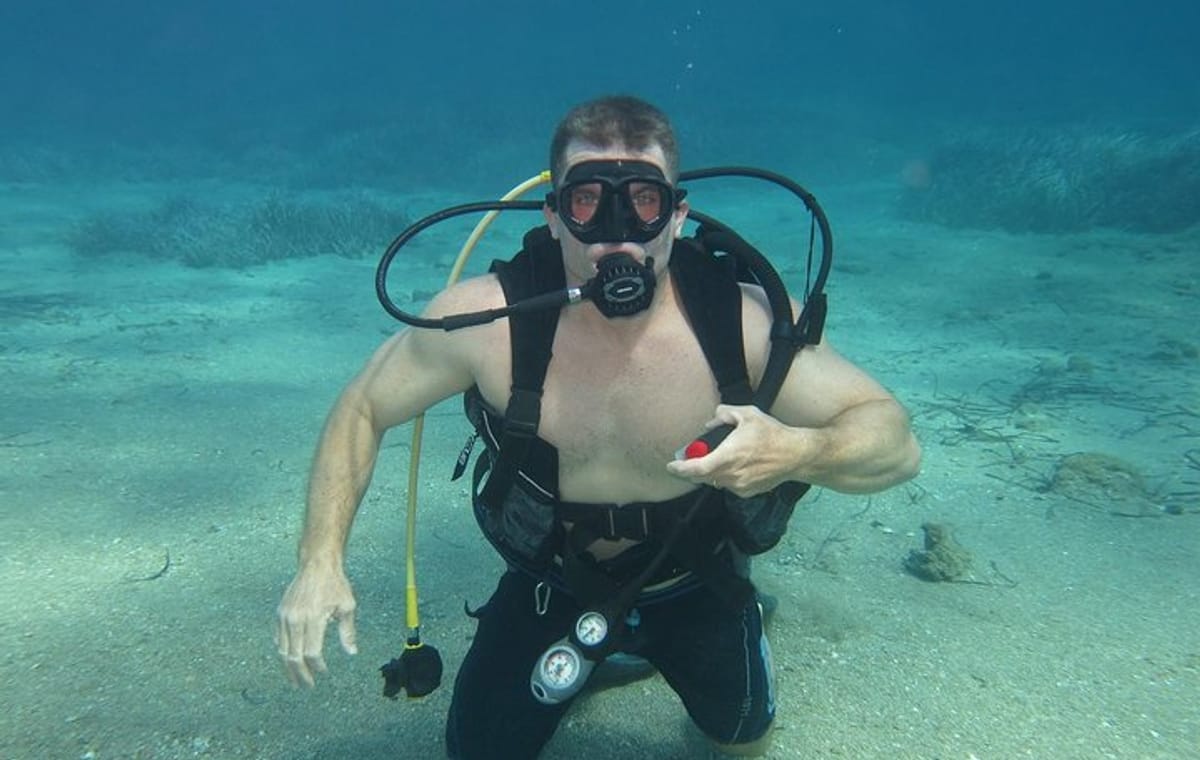 Private Discover scuba diving for beginners in Athens with pickup