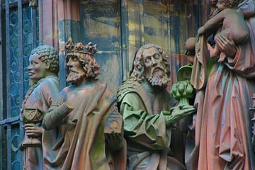 Strasbourg Walking Tour of the Historic Christmas Market