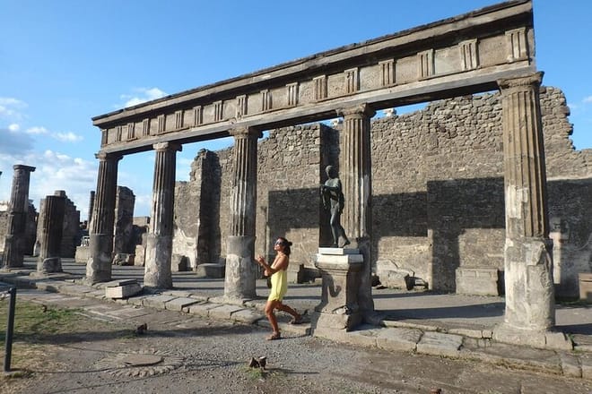 Private Tour Pompeii excavations 3