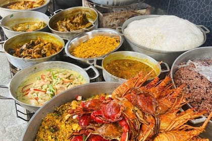 FULL TOUR WITH LUNCH IN FAVORITE PLACE OF ANTHONY BOURDAIN