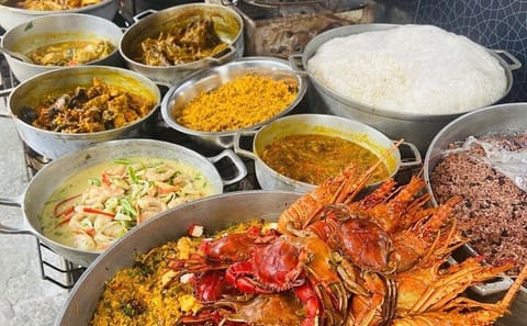 Culinary Walking Tour with Lunch in Cartagena, Colombia
