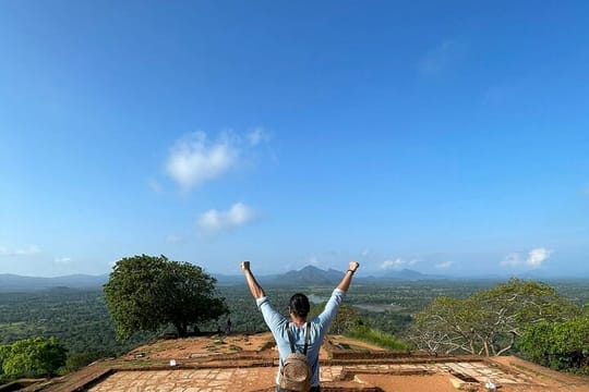05 Days Kandy, Sigiriya, Dambulla, Galle & Colombo Tour