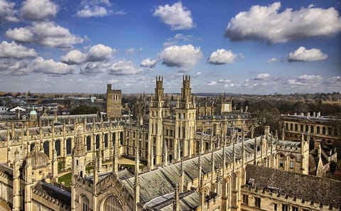 Private Day Tour of Oxford and Warwick Castle from London
