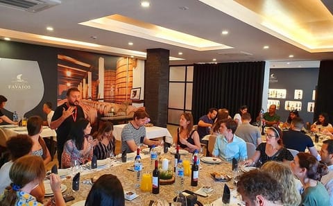 Douro Valley Wine Tour with Lunch and River Cruise from Porto