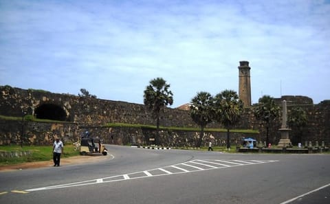 Cultural Day Trip from Colombo to Historic Galle