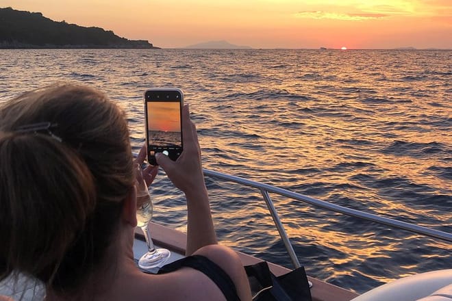 04) Sorrento: 3hrs sunset tour on shared boat 2