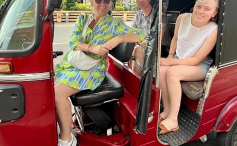 Colombo Tuk Tuk City Tour with Local Driver and Highlights