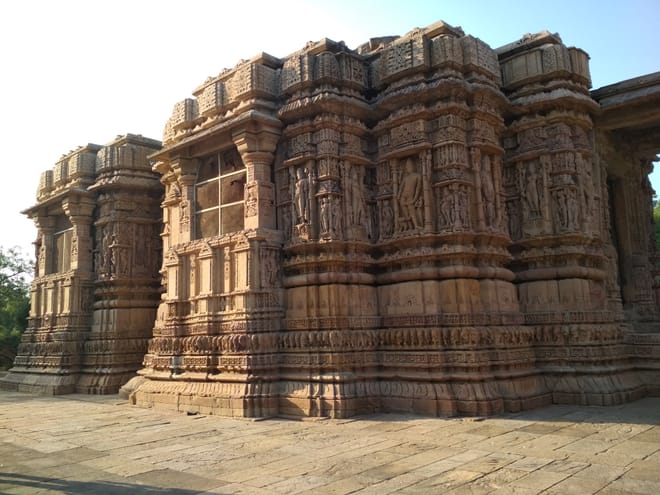 Vibrant Gujarat - A Journey through the Land of Rabari, Rann, and Tribal Artisanship