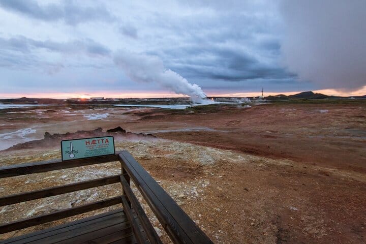 Arrival day tour: Private airport pickup, Blue Lagoon and Reykjanes Peninsula