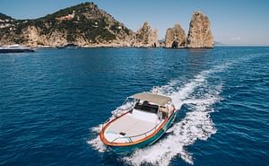 Transfer by private boat from Sorrento to Capri or vice versa