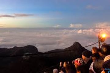Day Trek to Adam's Peak from Kandy, Sri Lanka