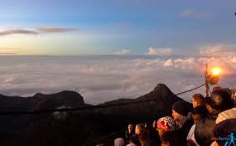 Day Trek to Adam's Peak from Kandy, Sri Lanka