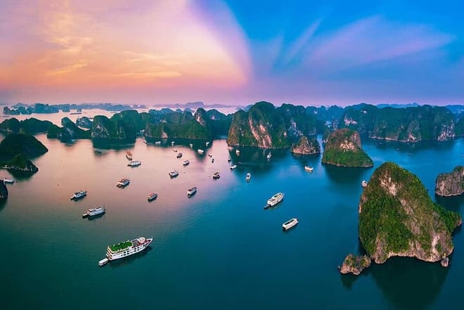 Halong Overnight Cruises 2 Days 1 Night Tour from Hanoi