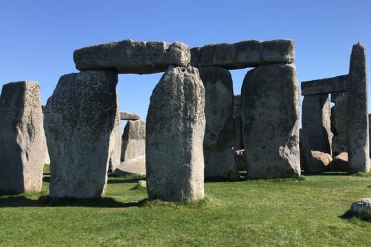 Salisbury Magna Carta Stonehenge and Bath Private Tour