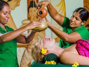 Ayurvedic Spa Massage and Herbal Garden Tour in Ahungalla