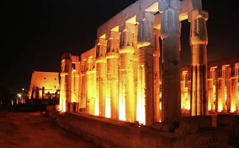 Two-Day Cultural Tour of Luxor with Dinner and Hotel Stay