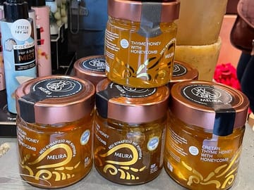 Different tastes of local honey