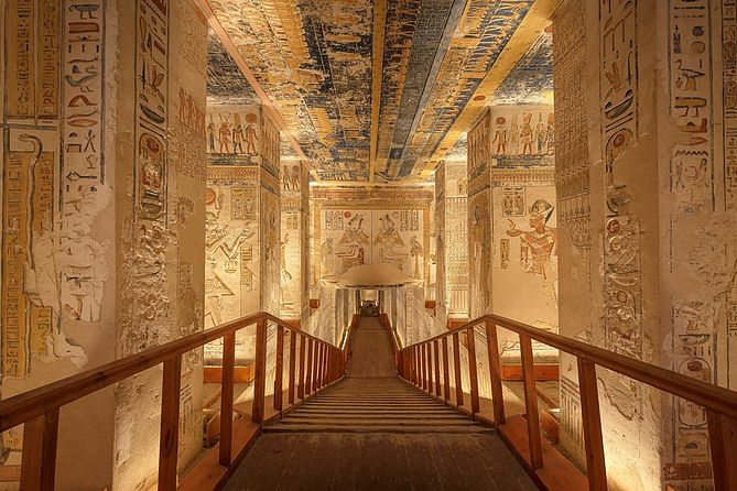 Luxor Private Tour: Explore the Valley of the Kings & Iconic Temples