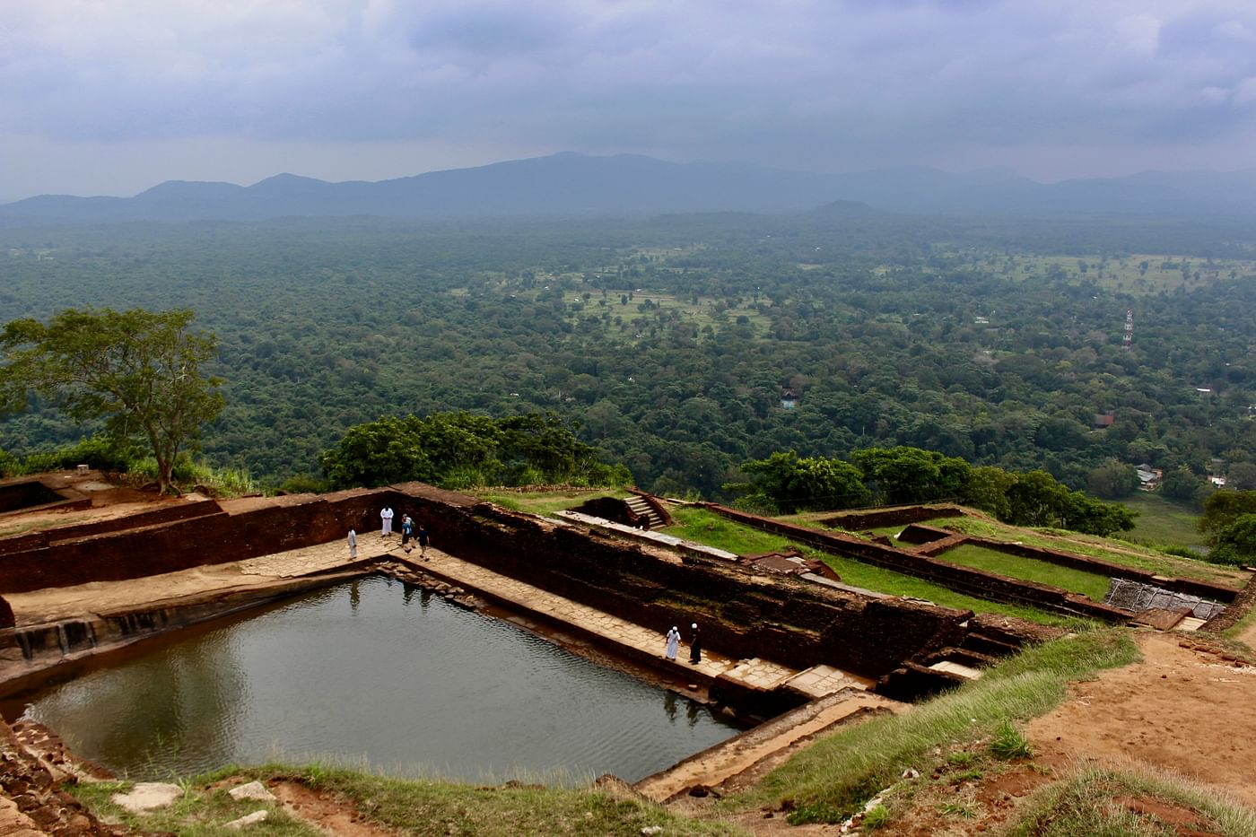 Discover the Best of Sri Lanka: Sigiriya, Kandy, Yala & Beaches Tour