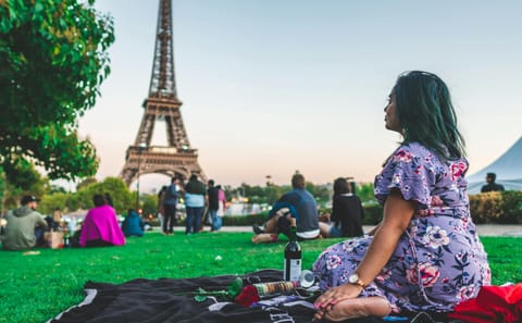 Eiffel Tower Photo Session in Paris for Lasting Memories