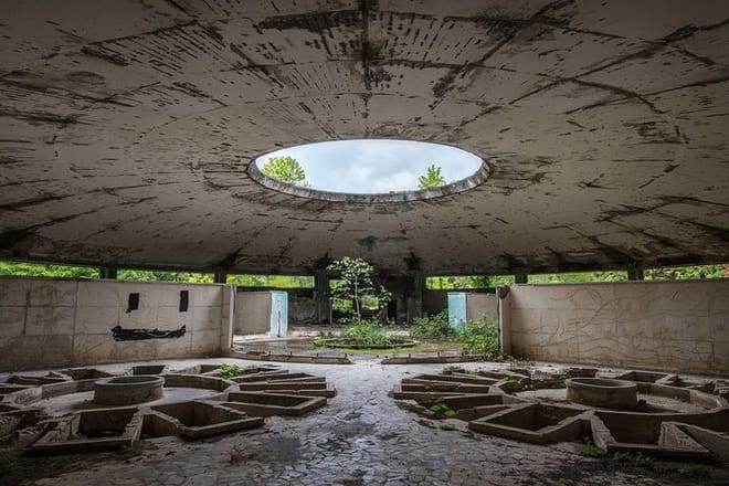 From Tbilisi: Tskaltubo & Chiatura: 2-days urbex tour