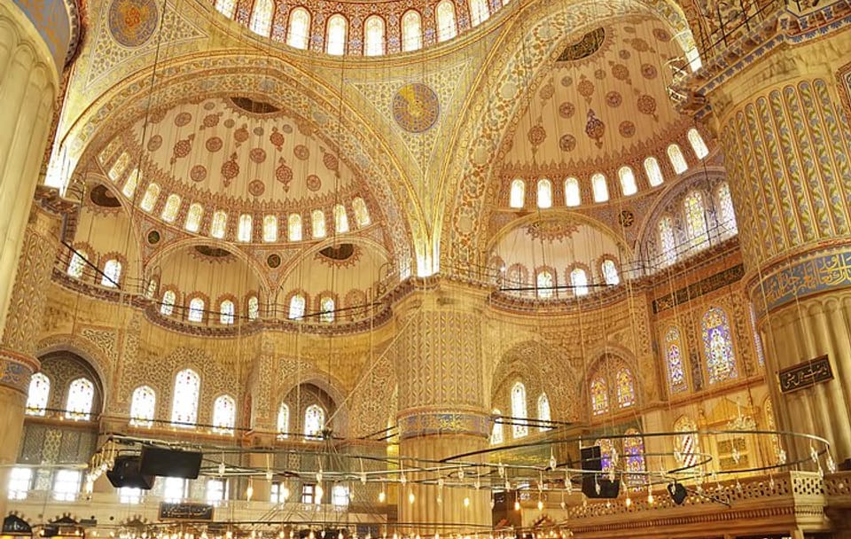 Istanbul Byzantine and Ottoman Tour: Hagia Sophia, Topkapi Palace, Blue Mosque and Grand Bazaar