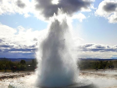 Golden Circle & Secret Lagoon Luxury Private Tour in a new luxury Mercedes Benz