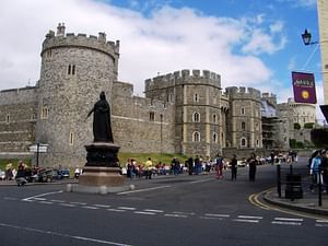 Windsor Castle, Stonehenge, Lacock Village Including Passes