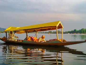 Turtle Beach Boat Tour & Mud Bath & Thermal Pool in Marmaris