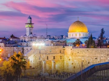 Professional Photo Shoot Tour in Historic Jerusalem