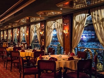 Dinner Cruise 5 Star – 4 Star with Bely Dance – Tanwra Show