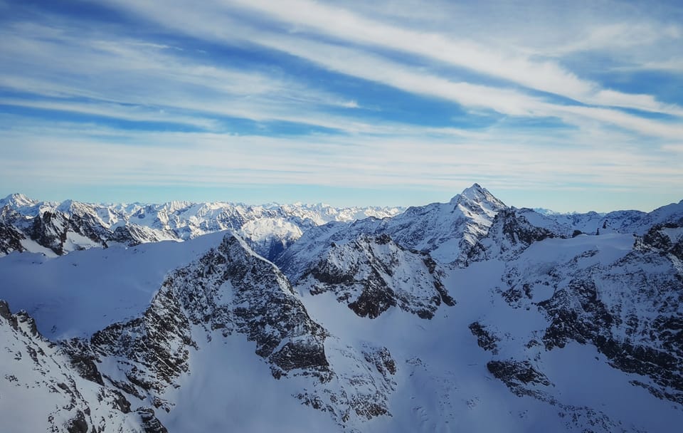 8-Day Swiss and Paris Tour with Stops in Lucerne and Interlaken