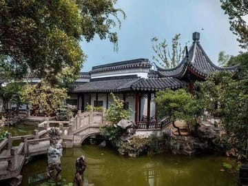 4-Hour Shanghai City Private Flexible Tour in Your Way