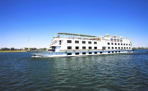 4-Day Private Nile Cruise from Aswan to Luxor with Tours