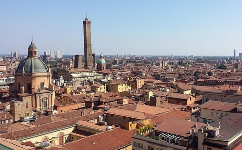 Private Historic Walking Tour of Bologna's Old Town