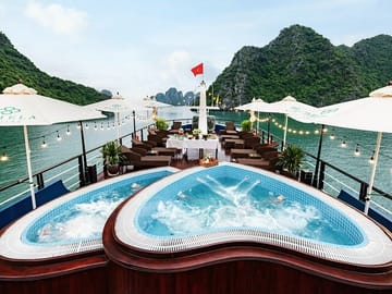 1 Day Pamela 5 Star Luxury Cruise From Halong Bay, Jacuzzi Pool