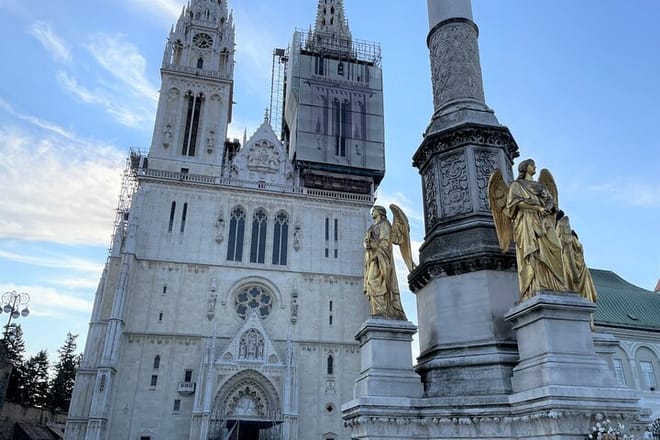 Zagreb Small-Group Walking Tour with WW2 Tunnels & Funicular 9